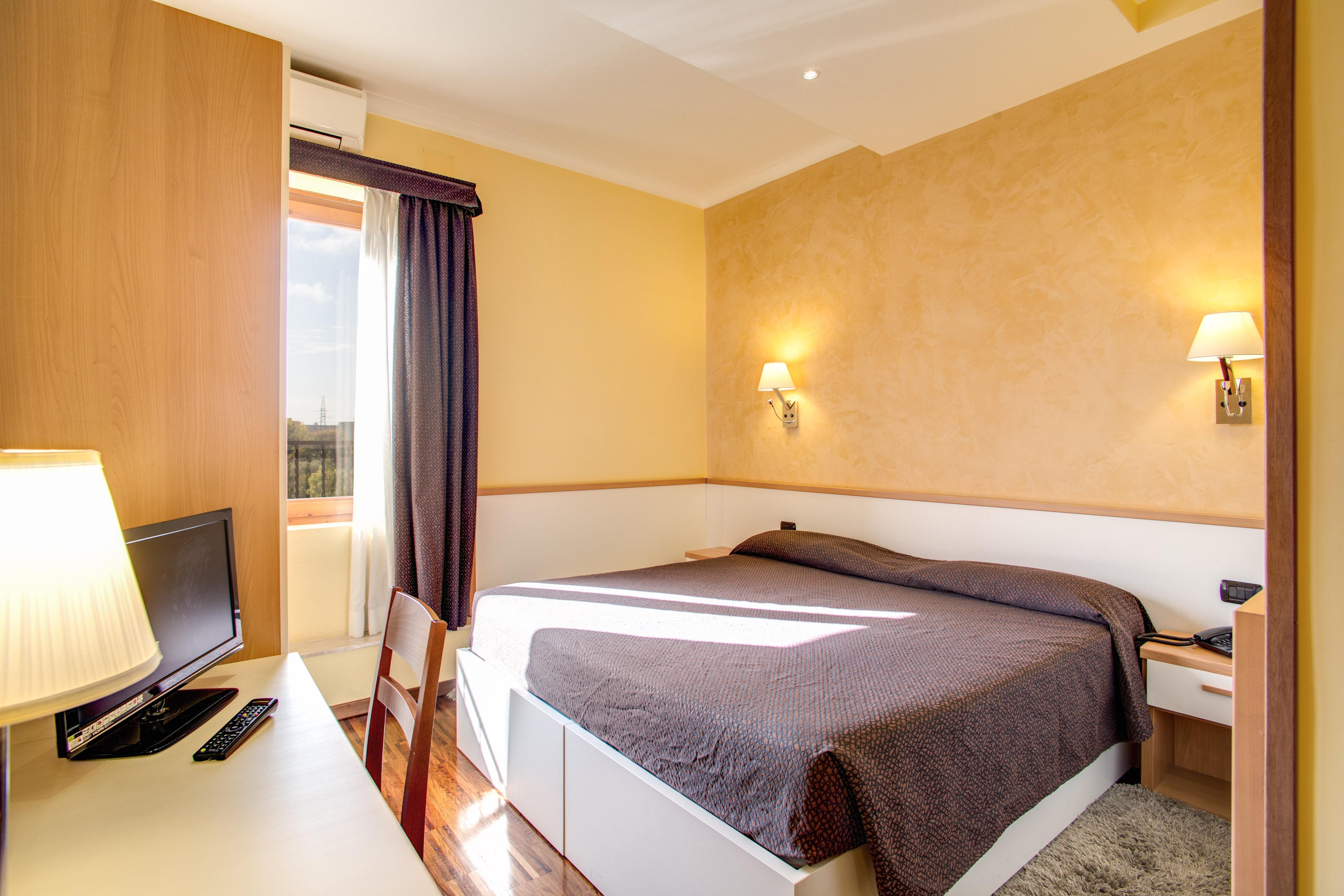 Hotel Roma Tiburtina Metro Luaran gambar