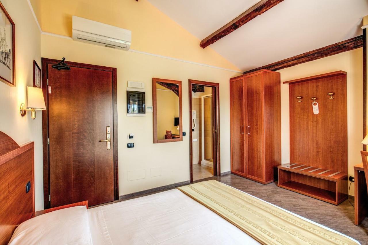 Hotel Roma Tiburtina Metro Luaran gambar