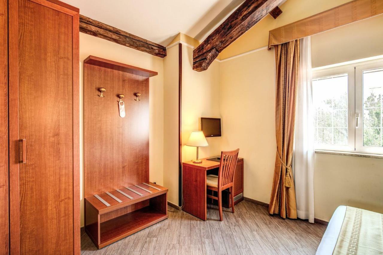 Hotel Roma Tiburtina Metro Luaran gambar
