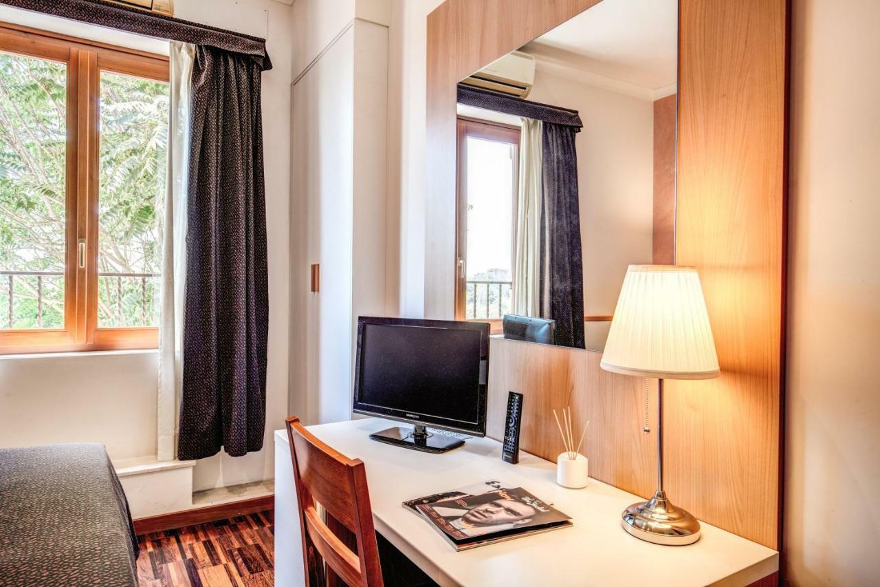 Hotel Roma Tiburtina Metro Luaran gambar