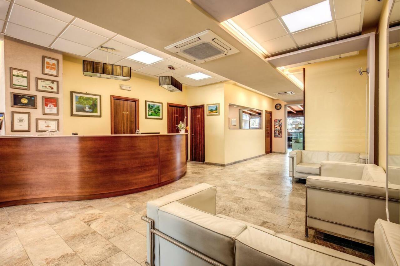 Hotel Roma Tiburtina Metro Luaran gambar